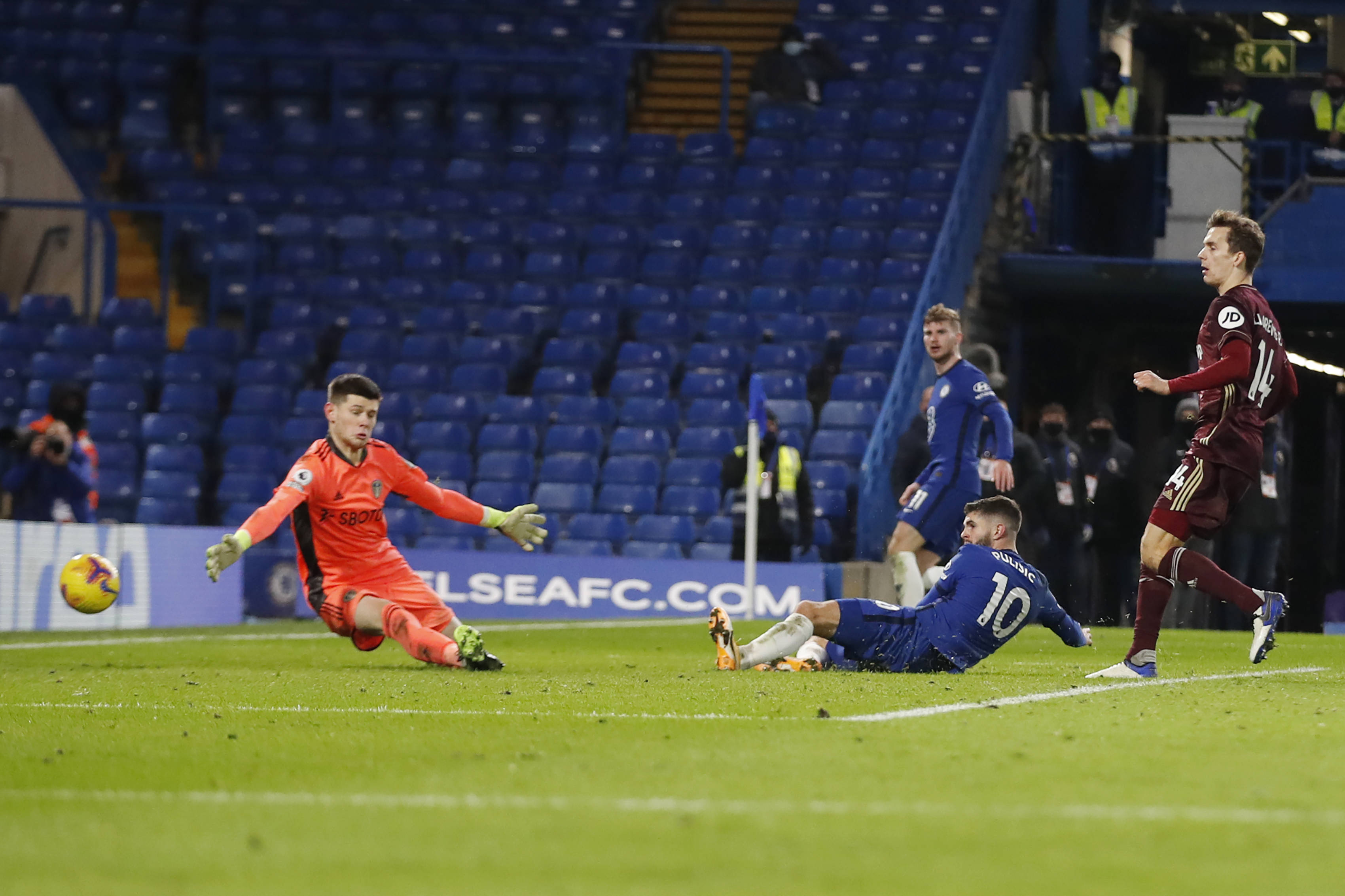 關鍵地位 關鍵地位